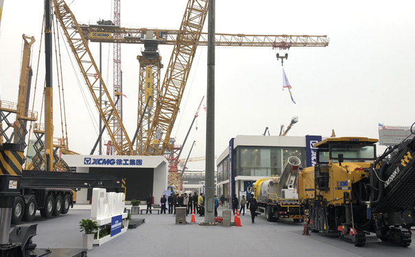 宝马展草莓污污视频